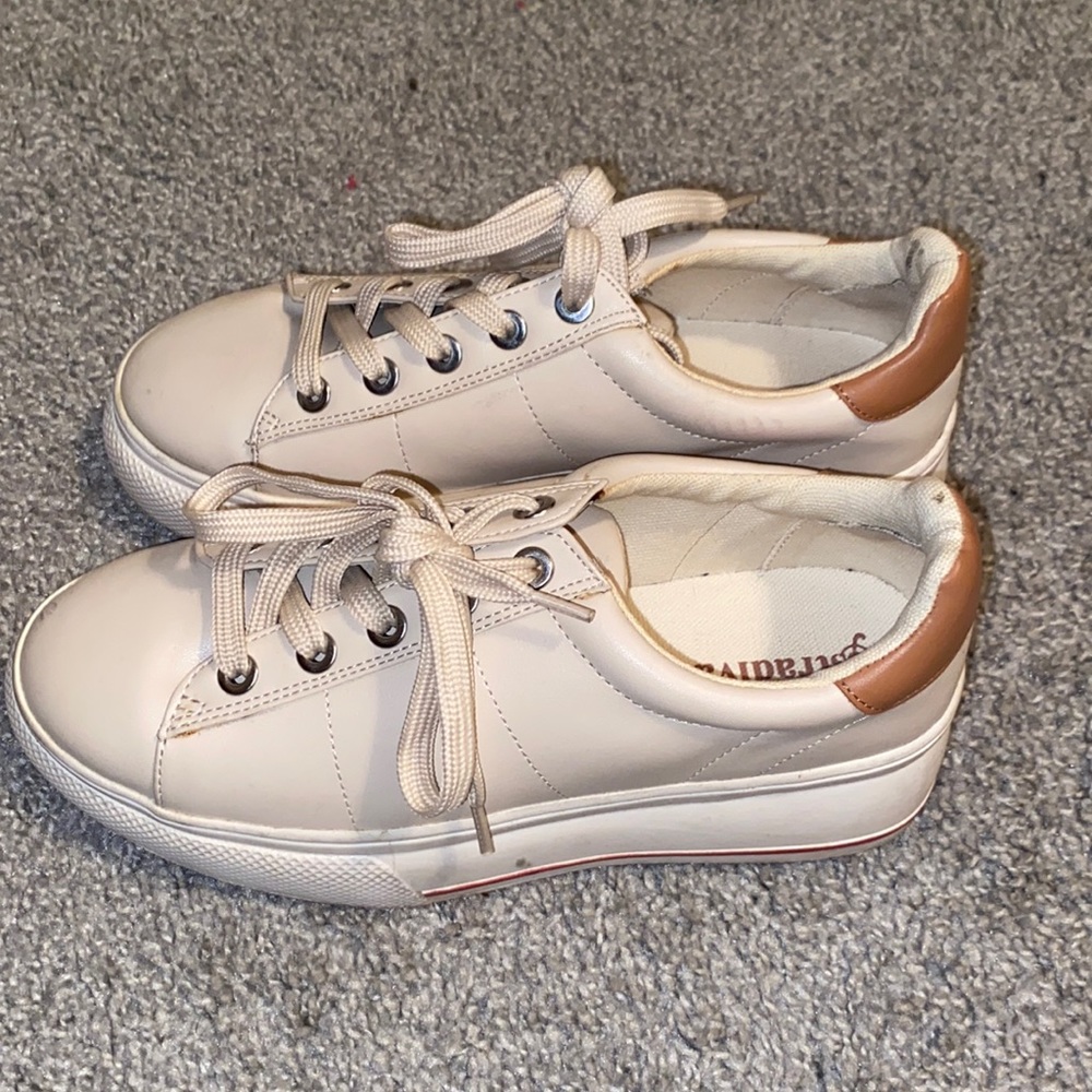 Platform sneakers